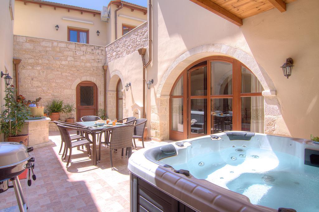 Askoutsi Manor, A Natural Tranquil Retreat, By Thinkvilla Agios Ioannis  Exteriör bild